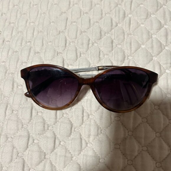 Sun Glasses - Picture 2 of 4